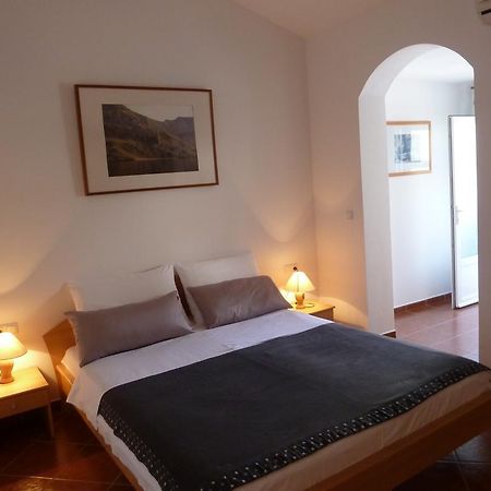 Ferienhaus Rajka Kustici Ngoại thất bức ảnh
