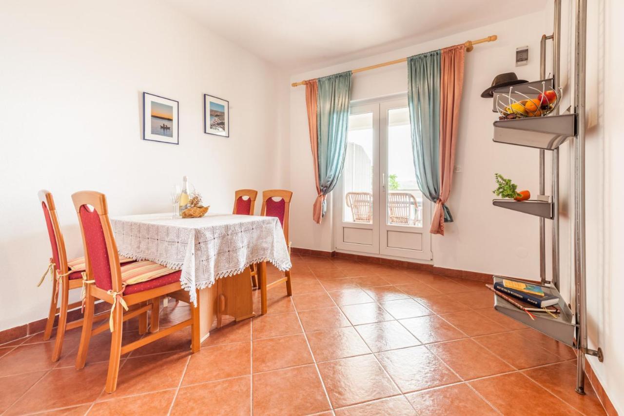 Ferienhaus Rajka Kustici Ngoại thất bức ảnh